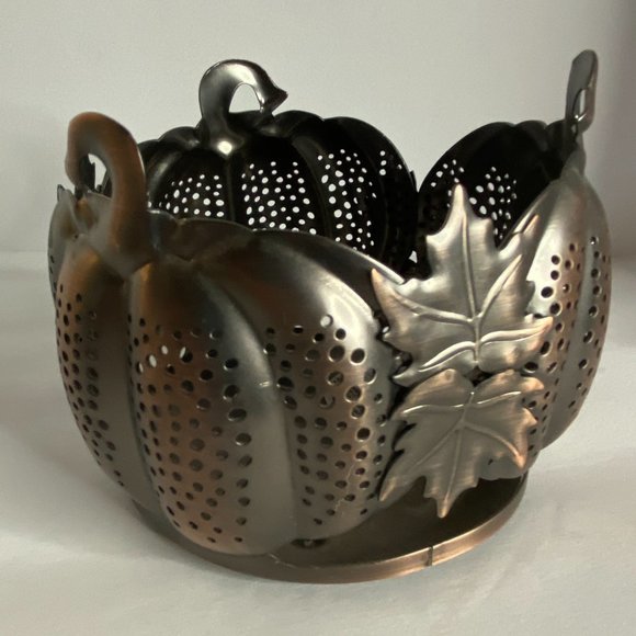 Bath & Body Works Pumpkin Leaves Candle Holder - Picture 3 of 5